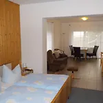 Pensionat Bergquelle 2*